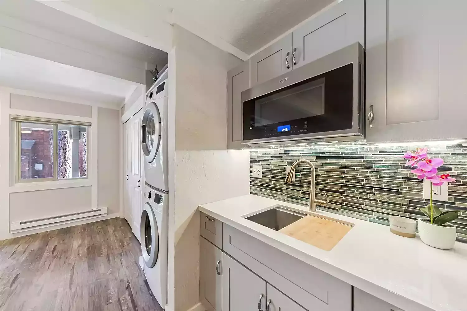 3 bed, 1343 sqft, $4,000 — Photo 3