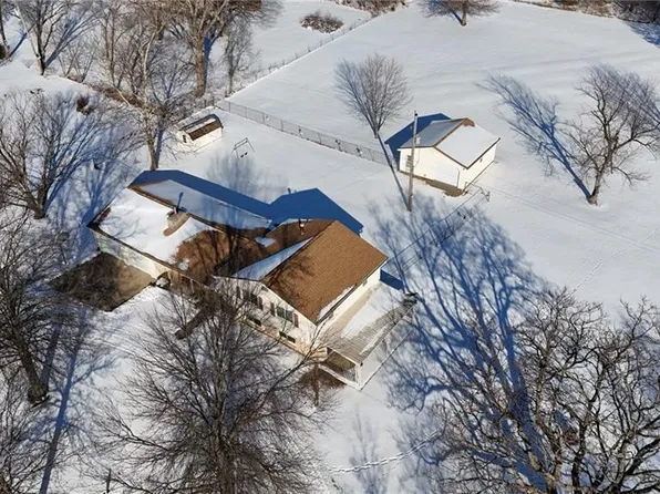 1310 N 968th Rd, Lawrence, KS 66046