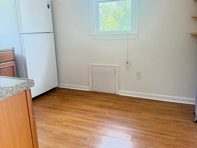 296 Berkeley Ave #2 — Photo 5