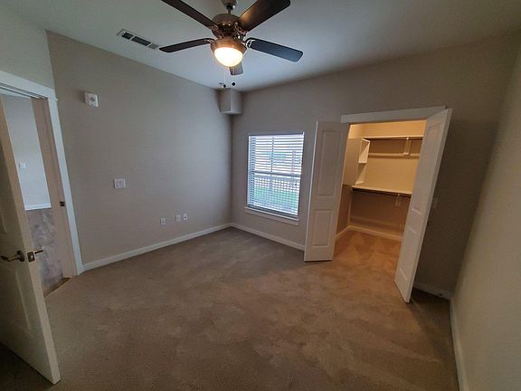 4th image of 191 Cotter Ave