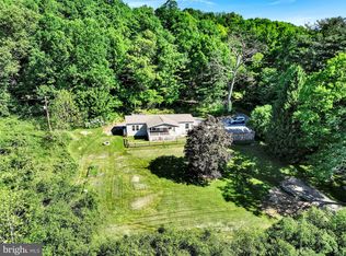 40 Fisher Rd, Pine Grove, PA 17963
