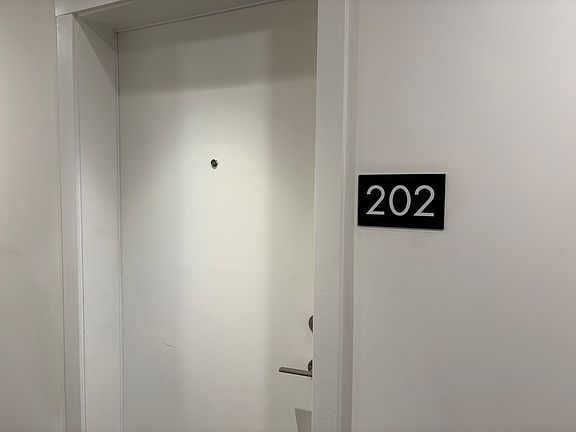 2nd image of 1036 Coronation Ave #202