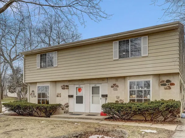 105 Ellenbecker ROAD #107, Mequon, WI 53092