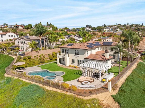 6951 Amber Ln, Carlsbad, CA 92009