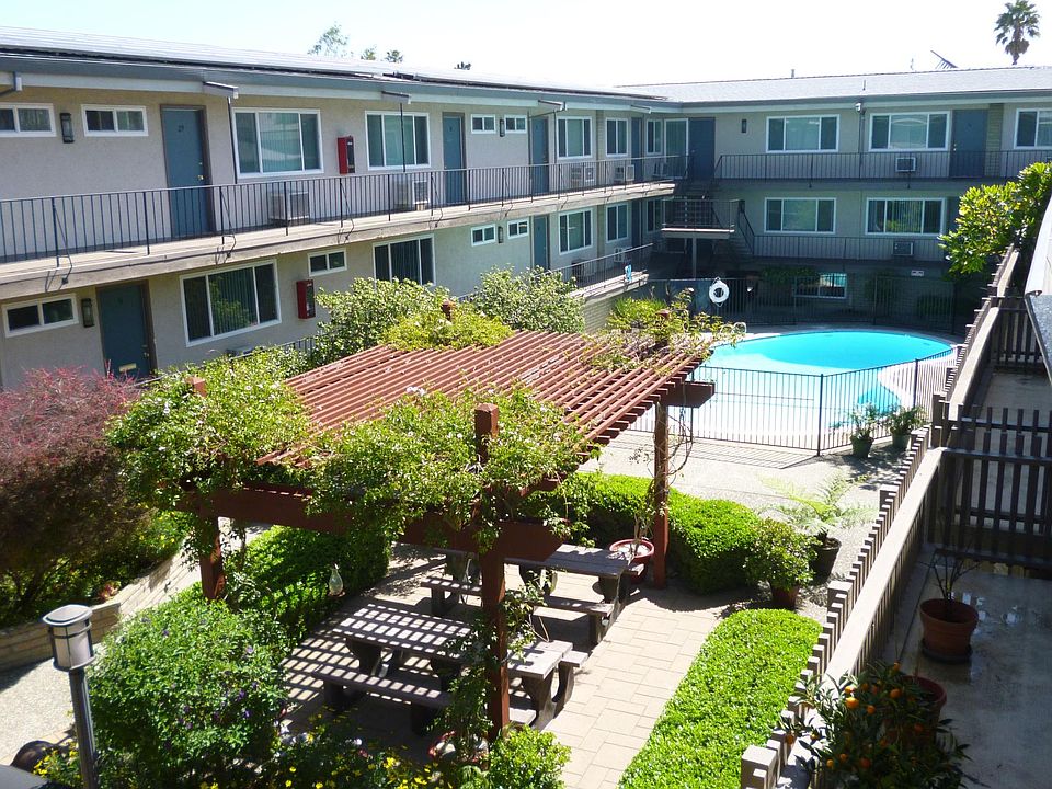 1st image of 4775 Atherton Ave APT 8