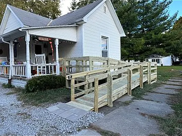 2212 Walnut St, New Castle, IN 47362