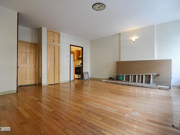 3rd image of 339 E 104th St APT 1A