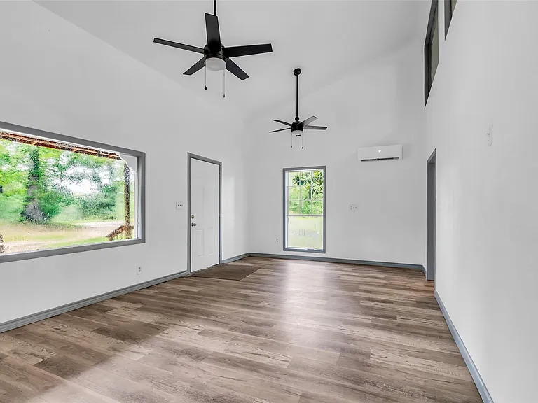 1381 Harrell Rd — Photo 15