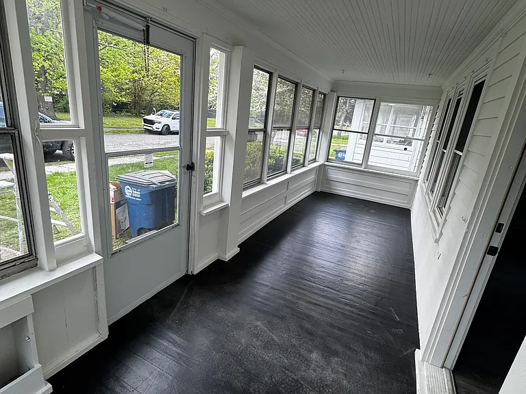 4156 Harris St — Photo 3