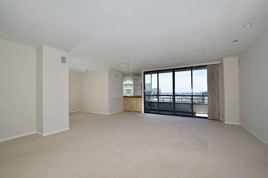 1st image of 700 Front St Unit 2206