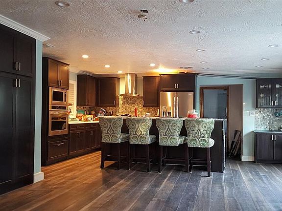2nd image of 2054 EASTBROOK BOULEVARD