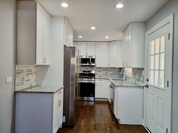 2nd image of 544 Bellwood Ave