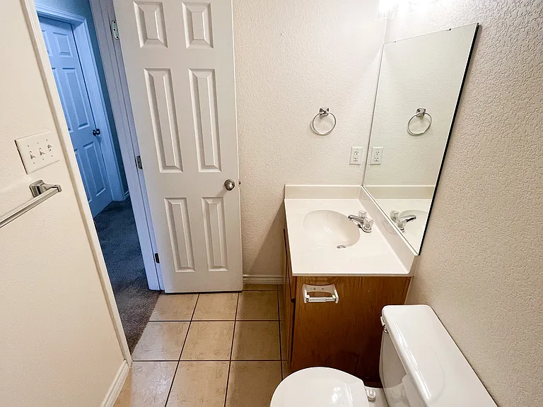 310 N 10th St #B — Photo 18