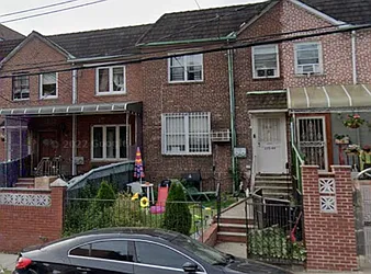 105-44 62 Drive  image 1 of 1