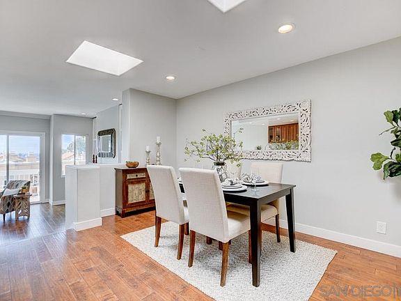 4th image of 745 Bonair Pl