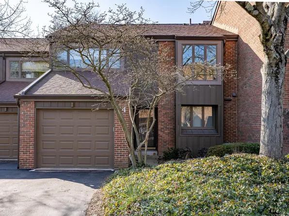 64 Glen Dr, Worthington, OH 43085