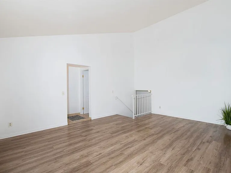 31916 Del Cielo Este — Photo 6