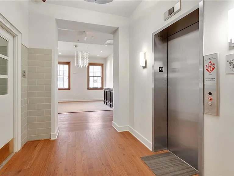 The Academy Luxury Apartments and Townhomes — Photo 58