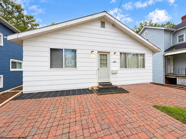832 Ridgeway Ave, Morgantown, WV 26505
