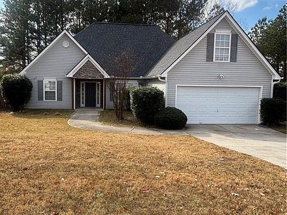 3rd image of 808 Tucker Trl