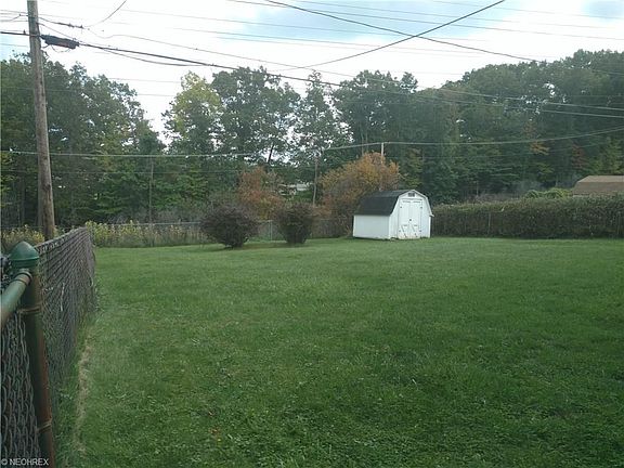 2nd image of 7411 Meadow Ln
