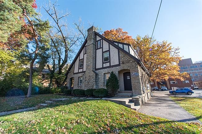 1st image of 129 Louis Ave