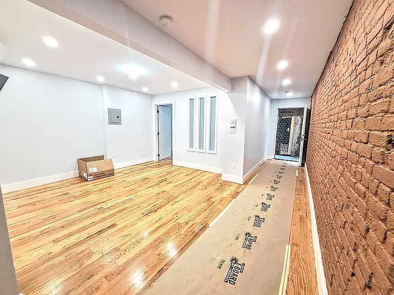 803 Willoughby Ave #1 — Photo 6