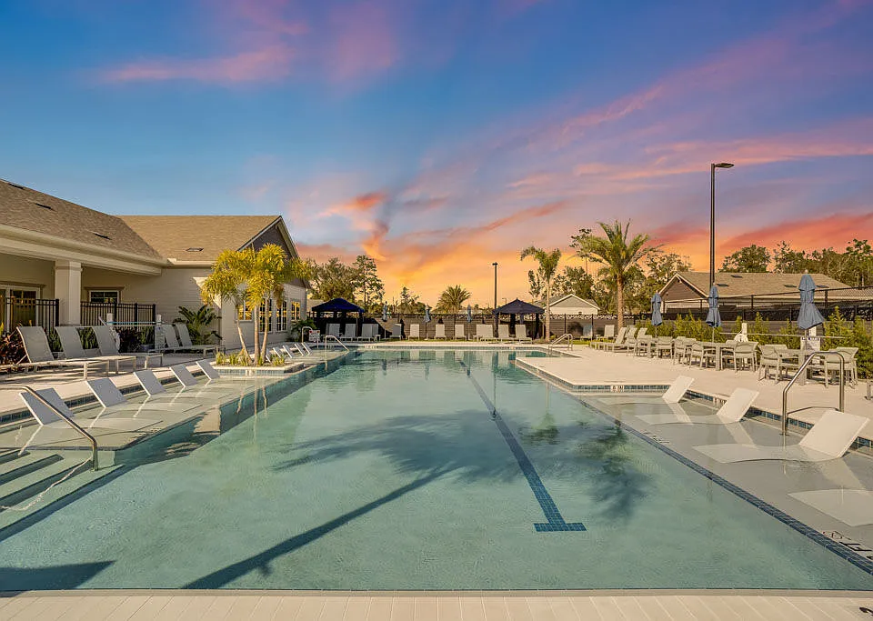 Yardly Crossings apartments community photo