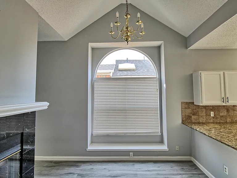 6418 Wildhaven Dr — Photo 8