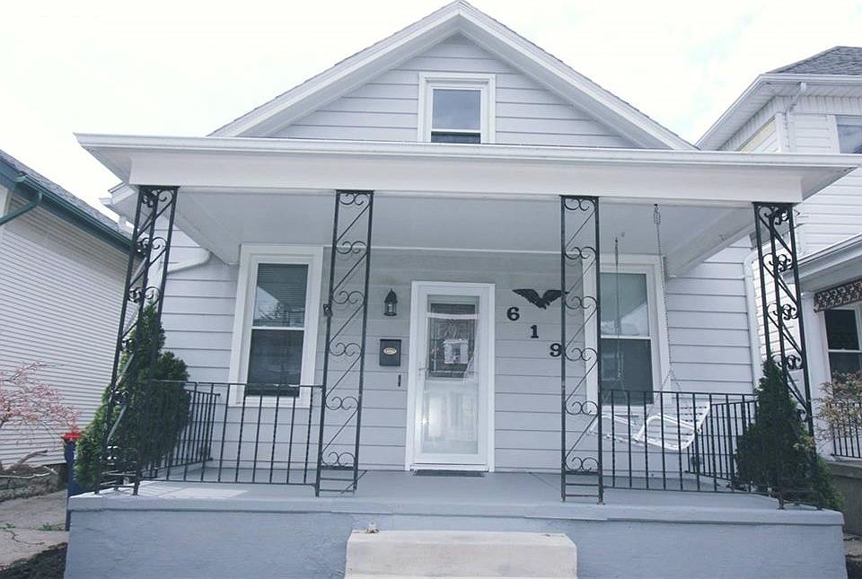1st image of 619 W Ash St