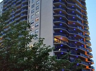 2077 Center Ave APT 8J, Fort Lee, NJ