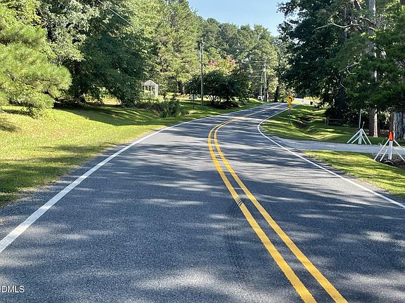 5th image of 622 Young Rd