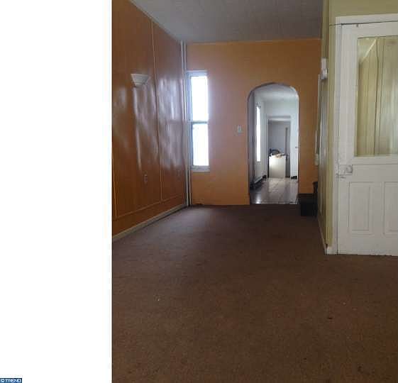 2nd image of 618 Moss St