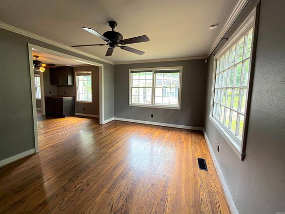 3rd image of 6710 Kavanaugh Pl