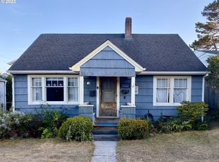 261 8th Ave, Seaside, OR 97138