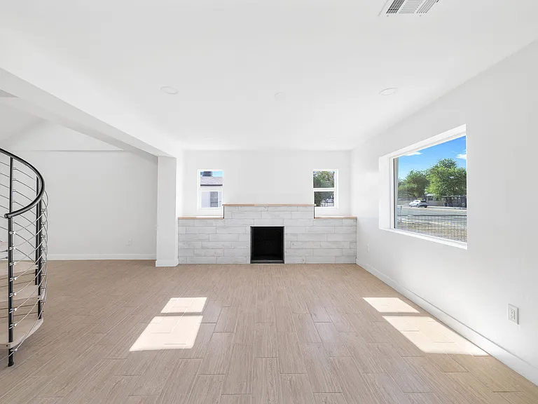 1327 W Speedway Blvd — Photo 18
