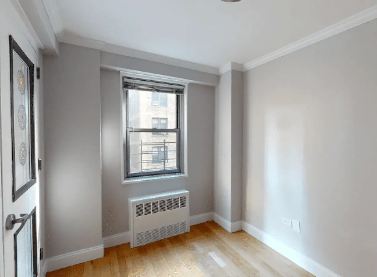 50 West 97th Street — Photo 2