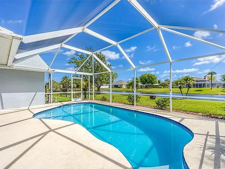 pool and lanai