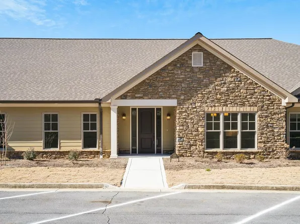 335 Ivey Gate Pl, Dalton, GA 30720