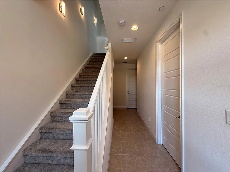 13641 Larkton Ln — Photo 4