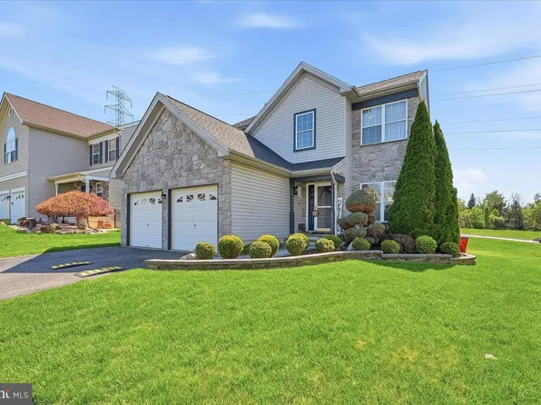 316 Hamilton Dr, Stewartsville, NJ 08886