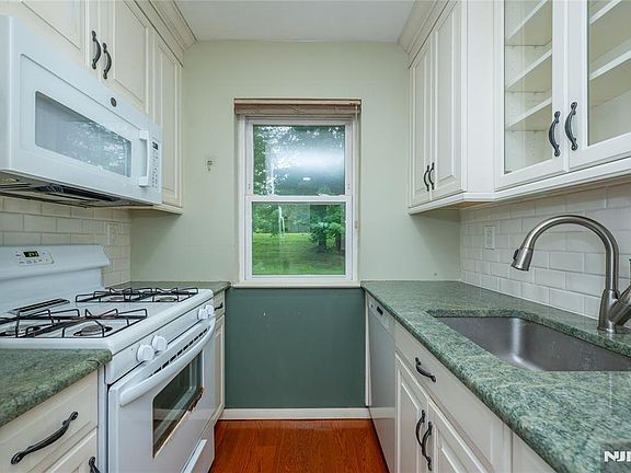 5th image of 68 Regency Park