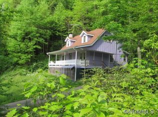 116 Reklaw Rd, Bakersville, NC 28705