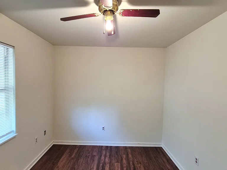 1412 Blair St — Photo 22