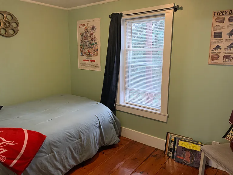 25 Main St #4 — Photo 11