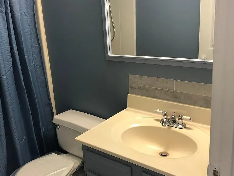 835 E King St #835 — Photo 31