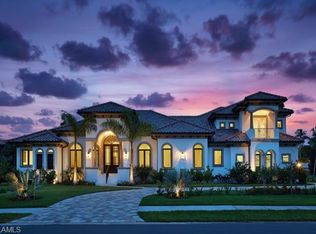 4200 Crayton Rd, Naples, FL 34103