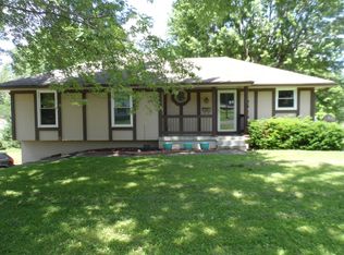 10920 E 54th Ter, Raytown, MO 64133