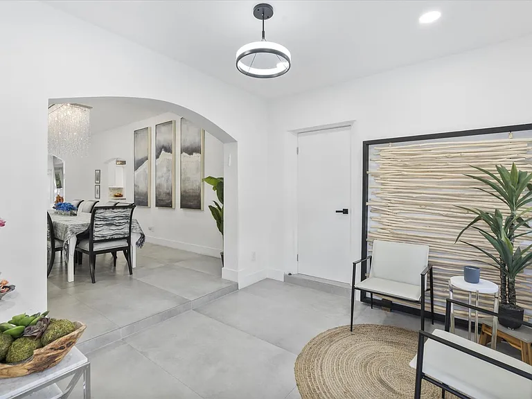 9232 Harding Ave — Photo 4