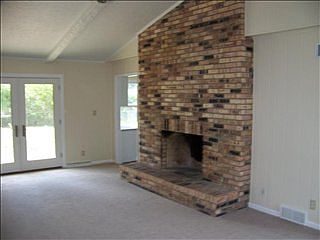 5th image of 19430 Orchard Heights Dr